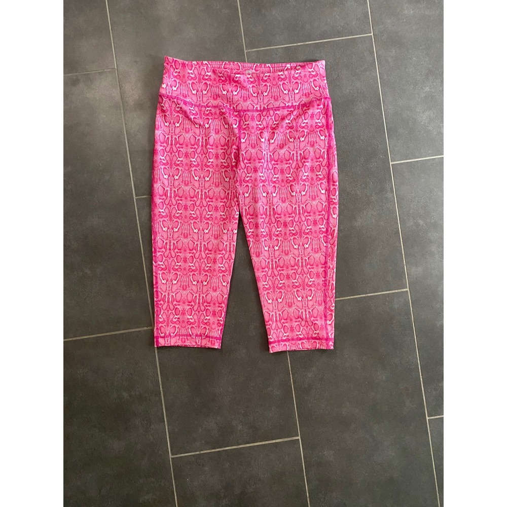 90 Degree by Reflex Pink Snakeskin Print High Waist Capri‎ Cropped Leggings